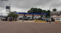 GUARDIAS NACIONALES CON EQUIPOS ANTIMOTINES AMANECIERON APOSTADOS EN ESTACIONES DE GASOLINA EN PUERTO AYACUCHO