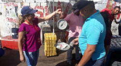 JORNADA DE FISCALIZACIÓN DE PESOS Y BALANZAS REALIZÓ LA ALCALDÍA DE ATURES A VENDEDORES Y COMERCIOS