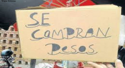 TRANSACCIONES Y CAMBIOS DE PESOS Y DÓLARES A LA ORDEN DEL DÍA EN LAS AVENIDAS DE PUERTO AYACUCHO