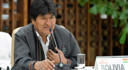 Morales: las políticas económicas están concentradas bajo el sistema capitalista