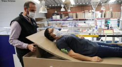 EMPRESA COLOMBIANA CREA CAMAS DE HOSPITAL QUE SE PUEDEN CONVERTIR EN ATAÚDES