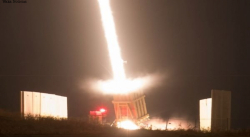 Imágenes de la cúpula de hierro interceptando misiles lanzados a Israel