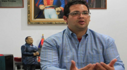 EDUCACIÓN UNIVERSITARIA SE MANTENDRÁ EN LÍNEA AL MENOS HASTA AGOSTO