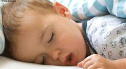 ¿SABES CUÁNTAS HORAS DEBEN DORMIR LOS NIÑOS?