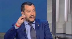 Salvini garantiza a Guaidó apoyo frente a Maduro y para celebrar elecciones